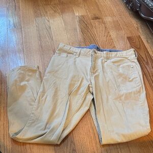 Michael Kors 32 x 32 Men's Casual Chino Pants in Khaki